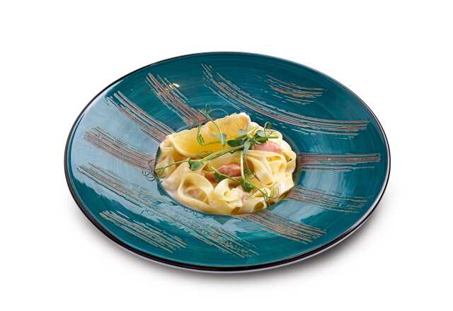 Фетучини с форелью