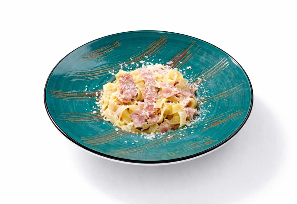 Фетучини с беконом