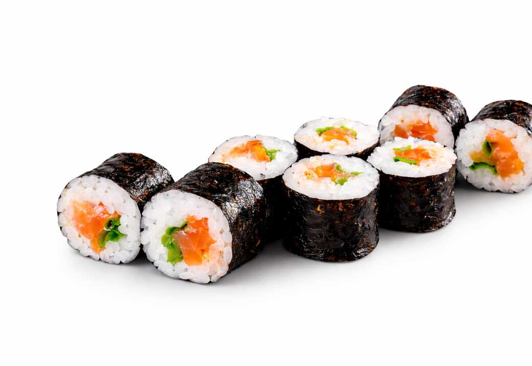 Лайт ролл с острой форелью